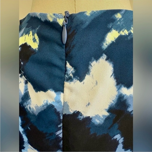 Calvin Klein High Neck Cap Sleeve Blue and White Blouse - Picture 6 of 13